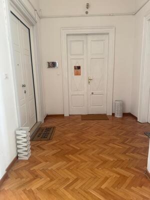 via roma 28, trieste, 34127, 3 Stanze Stanze,1 BagnoBathrooms,Ufficio,Vendita,via roma,2,1036